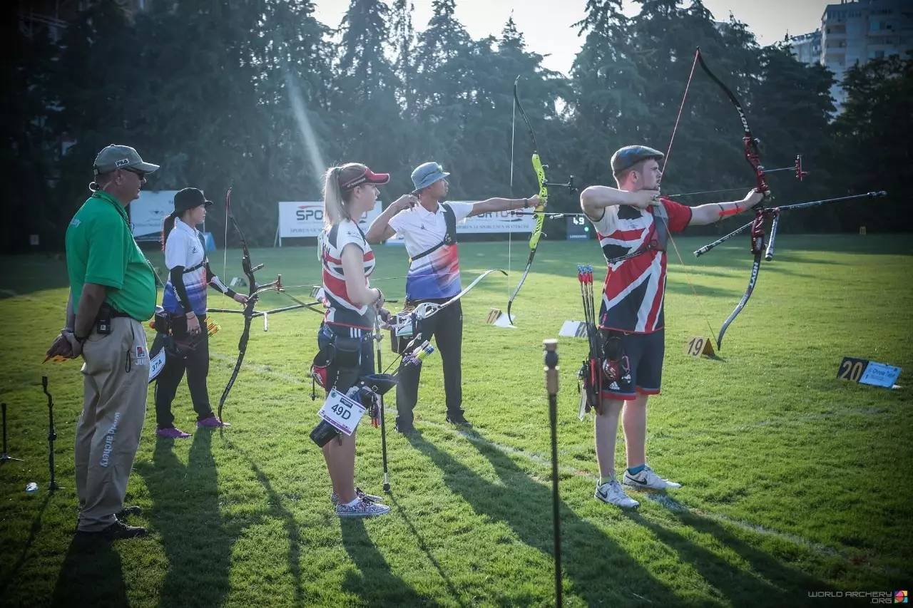“大手牽小手”愛心捐助走進淄川二中