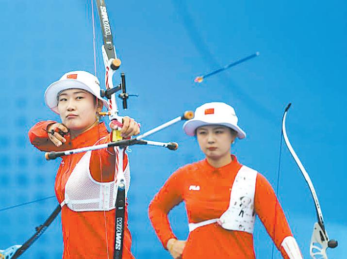 群馬奔騰展風(fēng)采 2025迪慶·香格里拉端午賽馬會盛大啟幕